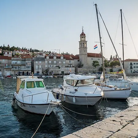 דירה Tonsic סוטיבאן