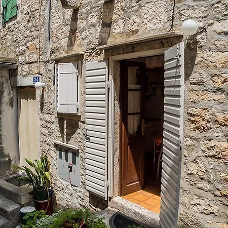 Apartment Tonsic Sutivan