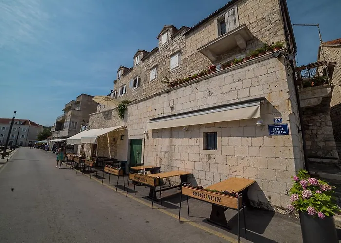 Apartman Tonsic Sutivan