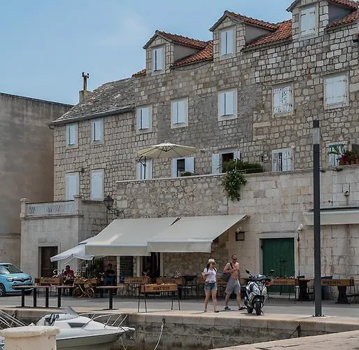 Apartman Tonsic Sutivan