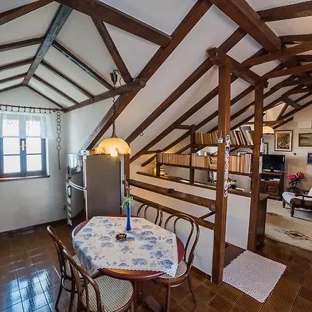Tonsic Apartment