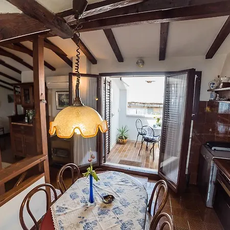 Tonsic Apartment