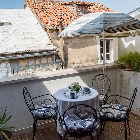 Tonsic Apartment