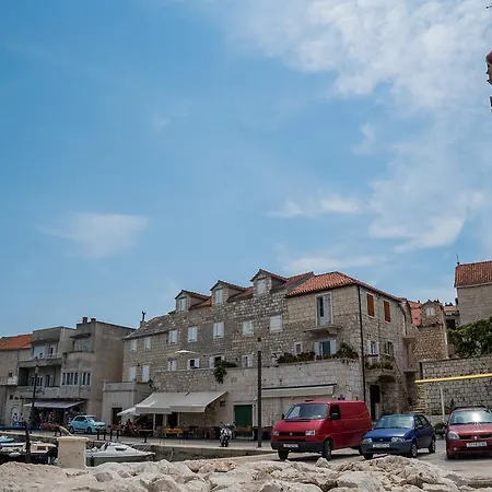 דירה Tonsic